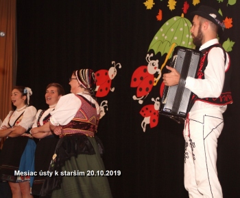 Kultúra / Mesiaca úcty k starším 