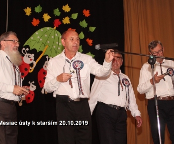 Kultúra / Mesiaca úcty k starším 