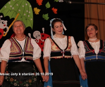 Kultúra / Mesiaca úcty k starším 