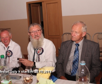 Kultúra / Mesiaca úcty k starším 