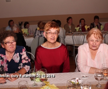 Kultúra / Mesiaca úcty k starším 