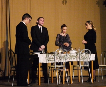 Kultúra / Divadelné predstavenie 