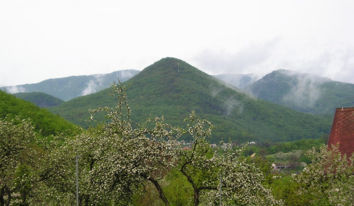 1. fotografia fotogalérie Zaujímavosti / Kysacký hrad - foto