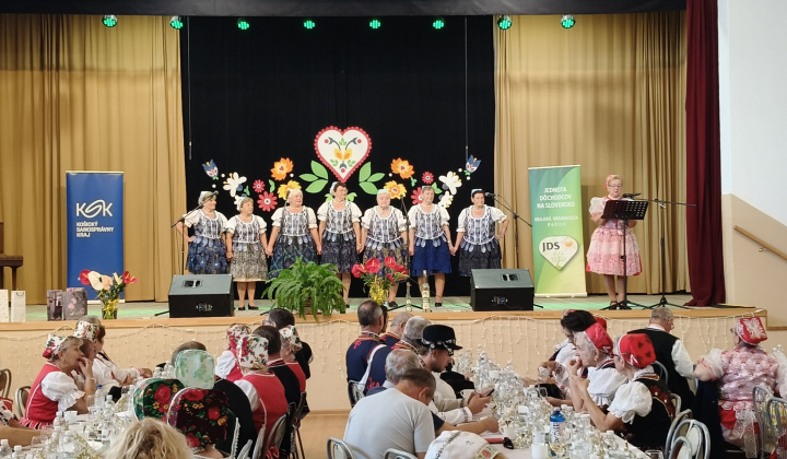 2. fotografia fotogalérie Jednota dôchodcov / SENIORI OD SRDCA K SRDCU - foto