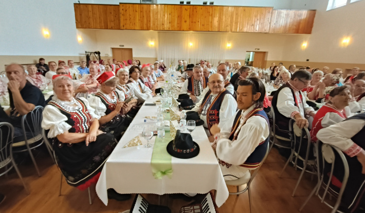 15. fotografia fotogalérie Jednota dôchodcov / SENIORI OD SRDCA K SRDCU - foto