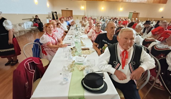 16. fotografia fotogalérie Jednota dôchodcov / SENIORI OD SRDCA K SRDCU - foto