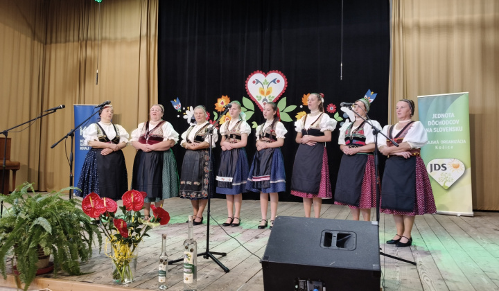 30. fotografia fotogalérie Jednota dôchodcov / SENIORI OD SRDCA K SRDCU - foto