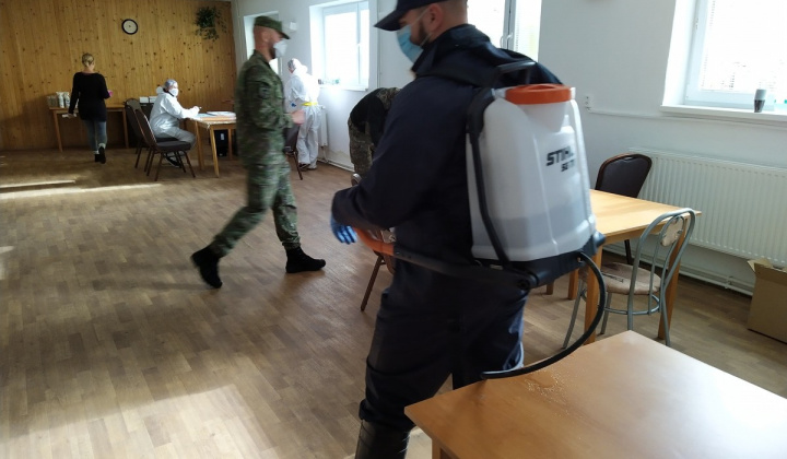 5. fotografia fotogalérie Oznamy OcÚ / Testovanie obyvateľov na COVID-19 v obci KYSAK