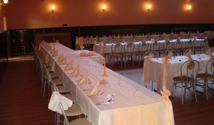 2. fotografia fotogalérie Rekonštrukca spoločenskej sály Kultúrneho domu