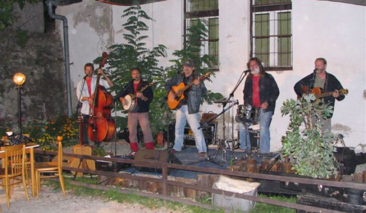1. fotografia fotogalérie II. ĽOŠOV KOWBOJÁK