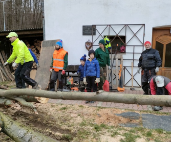 Šport / Tradičná jesenná brigáda pri horárni.