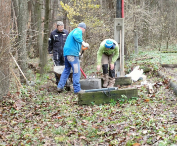 Šport / Tradičná jesenná brigáda pri horárni.