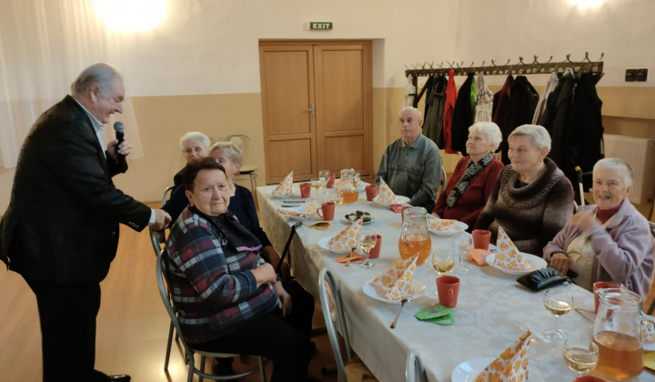 34. fotografia fotogalérie Kultúra / Mesiac úcty k starším