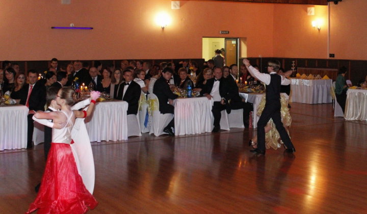 4. fotografia fotogalérie Kultúra / 22. fašiangový ples obce Kysak