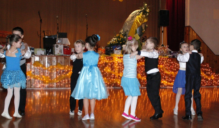 15. fotografia fotogalérie Kultúra / 22. fašiangový ples obce Kysak