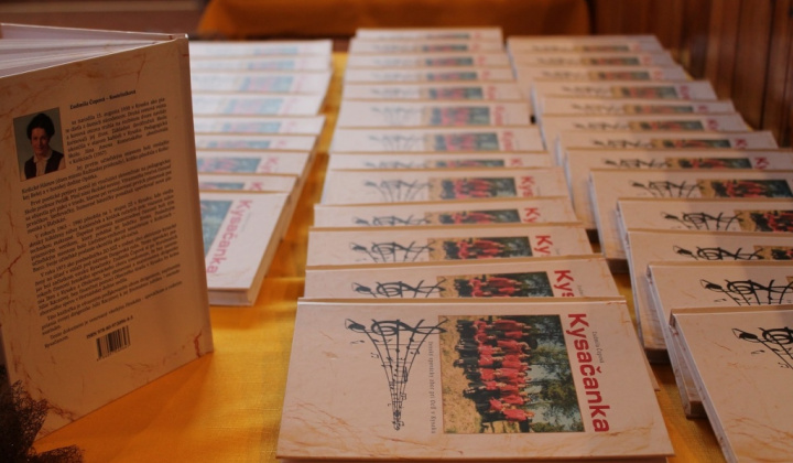 2. fotografia fotogalérie Prezentácia knihy KYSAČANKA 17.10.2015