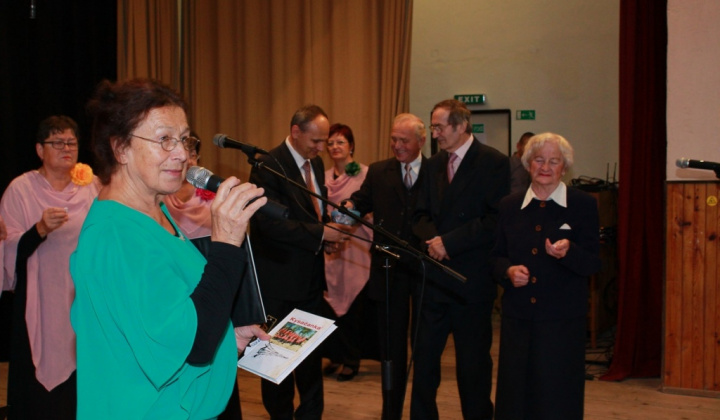 6. fotografia fotogalérie Prezentácia knihy KYSAČANKA 17.10.2015
