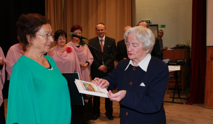 7. fotografia fotogalérie Prezentácia knihy KYSAČANKA 17.10.2015