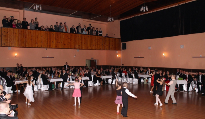 14. fotografia fotogalérie 19. fašiangový ples obce 2014