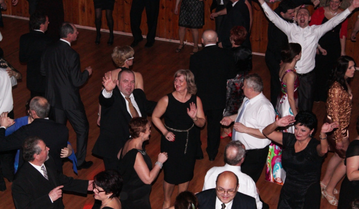 26. fotografia fotogalérie 19. fašiangový ples obce 2014