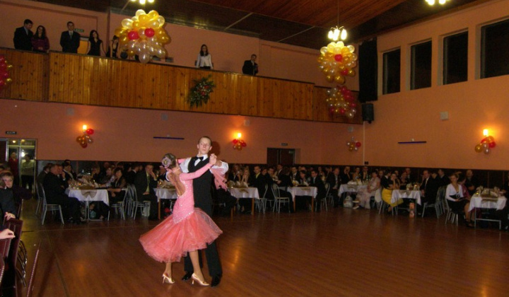 4. fotografia fotogalérie 15. FAŠIANGOVÝ PLES