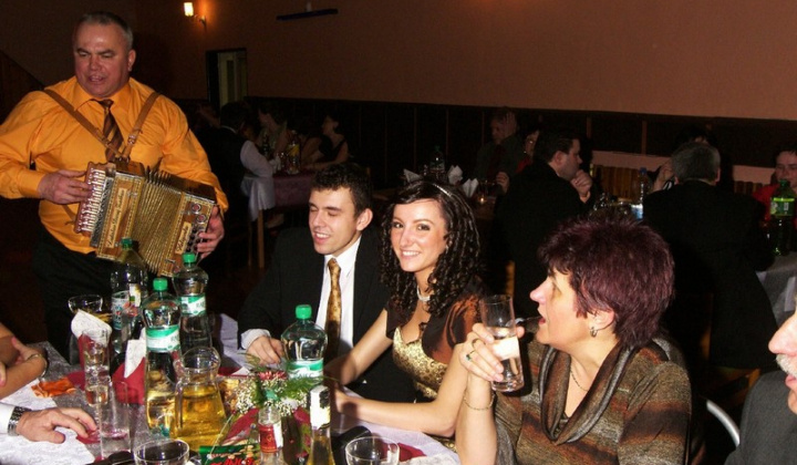 19. fotografia fotogalérie 14. FAŠIANGOVÝ PLES