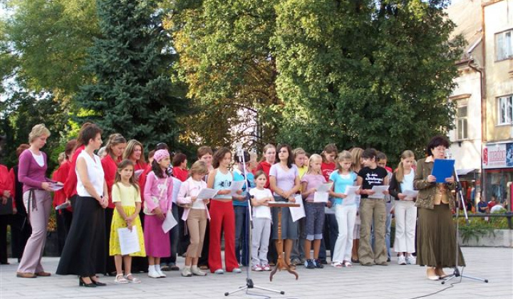 2. fotografia fotogalérie Vystúpenie KYSAČANKY pri otvorení Dní Košíc