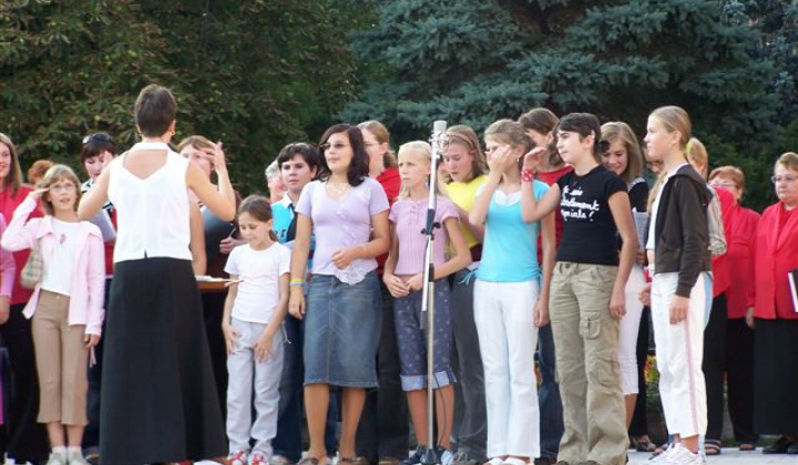9. fotografia fotogalérie Vystúpenie KYSAČANKY pri otvorení Dní Košíc