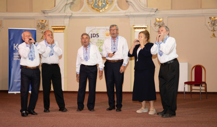 1. fotografia fotogalérie Kysackí harmonikári / Kysackí harmonikári v Redute v SNV 21.9.20