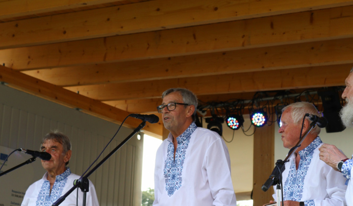 1. fotografia fotogalérie Kysackí harmonikári / Kysackí harmonikári v programe DOVIDENIA L