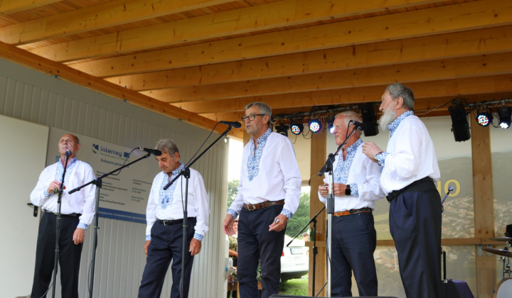 2. fotografia fotogalérie Kysackí harmonikári / Kysackí harmonikári v programe DOVIDENIA L