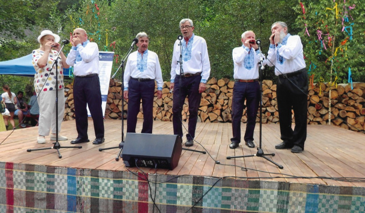 1. fotografia fotogalérie Kysackí harmonikári / Kysackí harmonikári na Dni obce Opátka 26.