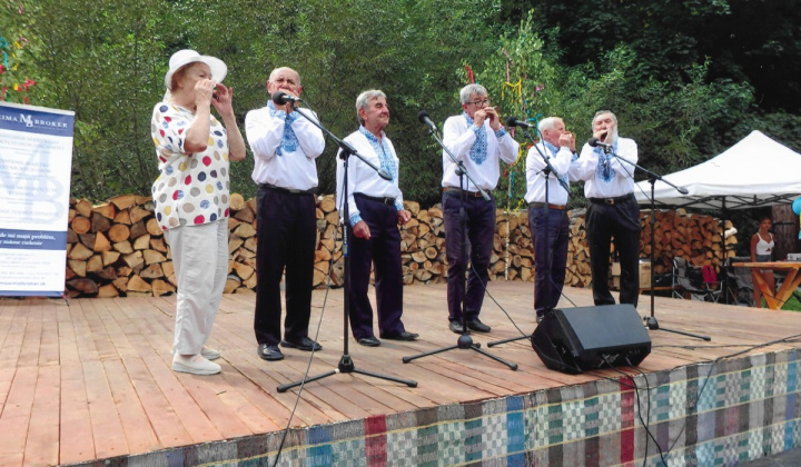 2. fotografia fotogalérie Kysackí harmonikári / Kysackí harmonikári na Dni obce Opátka 26.