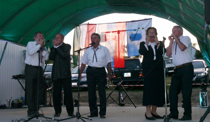 1. fotografia fotogalérie Kysackí harmonikári / Kysackí harmonikári v programe 