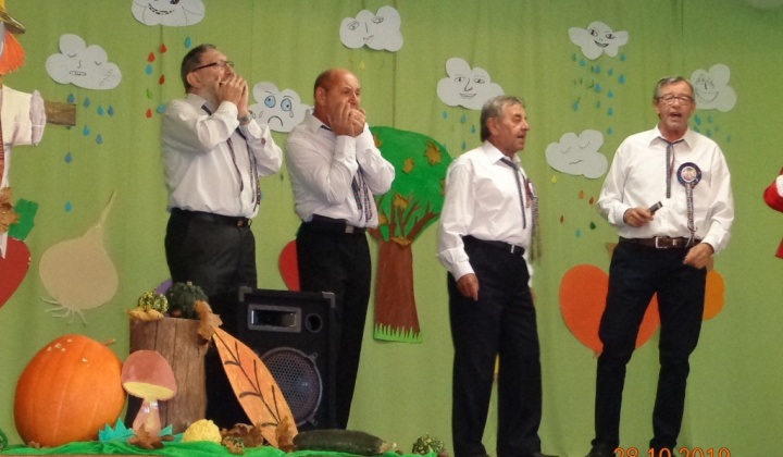 6. fotografia fotogalérie Kysackí harmonikári / Kysackí harmonikári v Ľubovci 28.10.2019