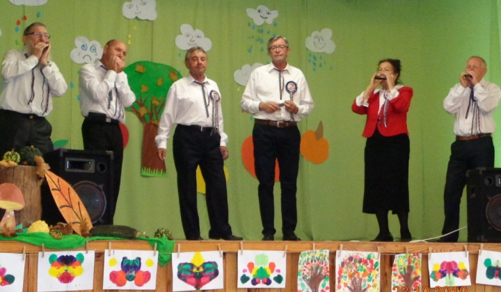 7. fotografia fotogalérie Kysackí harmonikári / Kysackí harmonikári v Ľubovci 28.10.2019