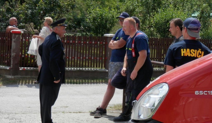 5. fotografia fotogalérie Hasičský zbor / Prevzatie hasičského auta