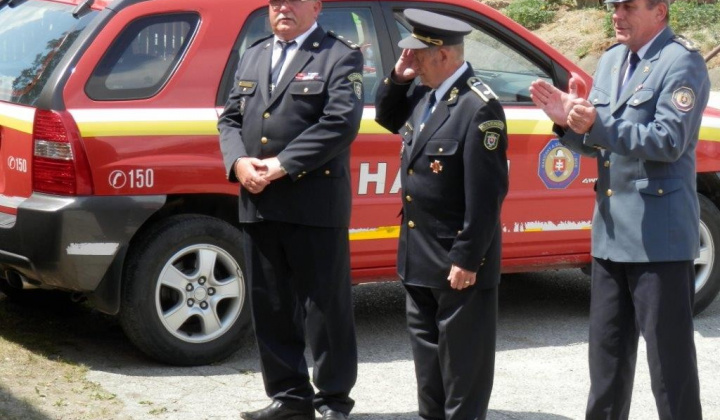 15. fotografia fotogalérie Hasičský zbor / Prevzatie hasičského auta