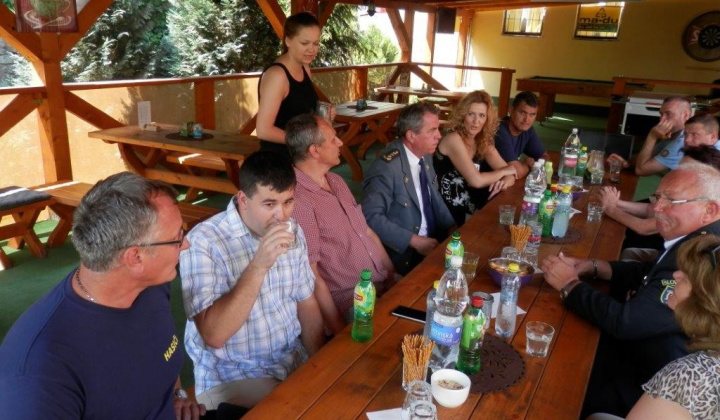 34. fotografia fotogalérie Hasičský zbor / Prevzatie hasičského auta