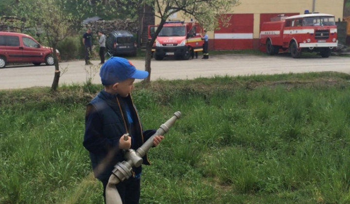 4. fotografia fotogalérie 90. výročie DHZ Kysak 26.4.2015