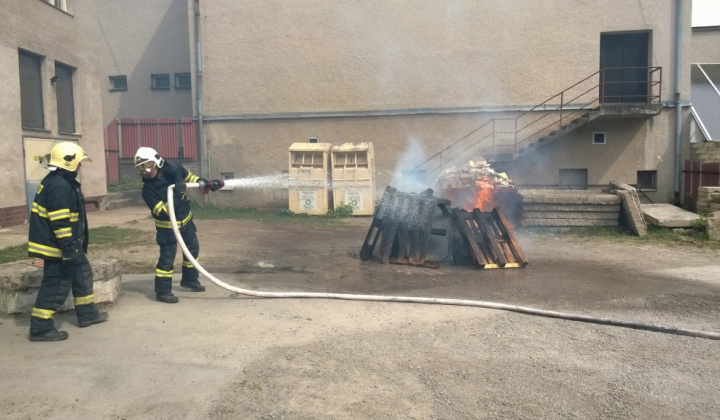 27. fotografia fotogalérie 90. výročie DHZ Kysak 26.4.2015