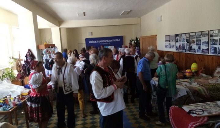 4. fotografia fotogalérie Jednota dôchodcov / Okresná prehliadka speváckych skupín senioro