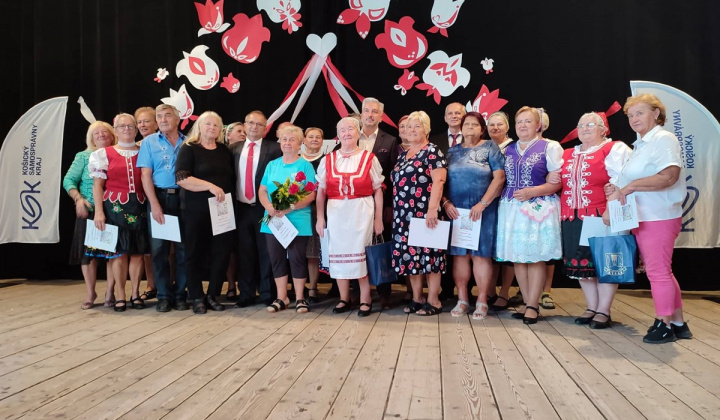 17. fotografia fotogalérie Jednota dôchodcov / Okresná prehliadka speváckych skupín senioro