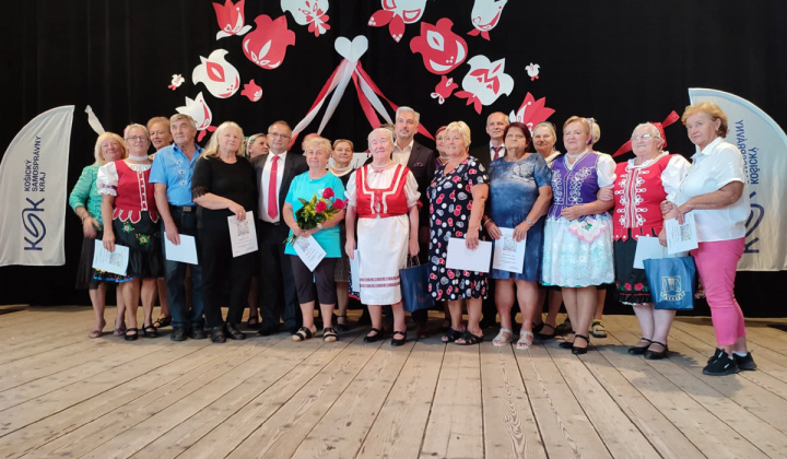 24. fotografia fotogalérie Jednota dôchodcov / Okresná prehliadka speváckych skupín senioro