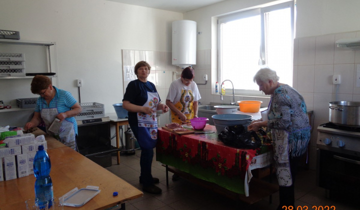 2. fotografia fotogalérie Jednota dôchodcov / Brigáda ZO JDS na cintorínoch 30.3.2022