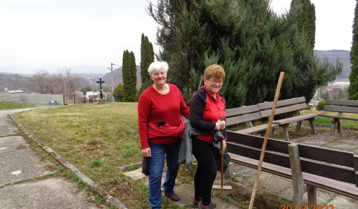 4. fotografia fotogalérie Jednota dôchodcov / Brigáda ZO JDS na cintorínoch 30.3.2022