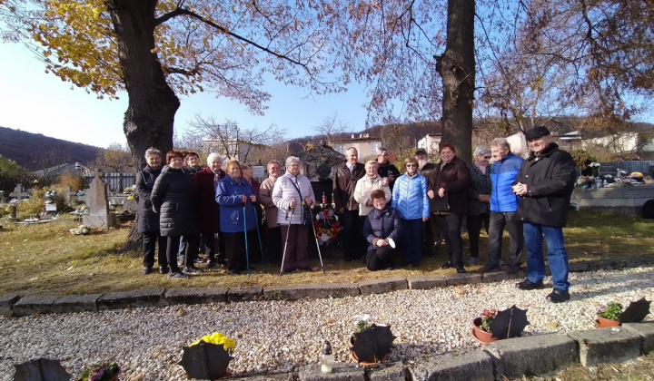 16. fotografia fotogalérie Jednota dôchodcov / Deň červených makov 2021