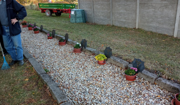 8. fotografia fotogalérie Jednota dôchodcov / Brigáda na cintorínoch 25.10.2021