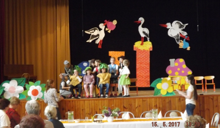 25. fotografia fotogalérie Jednota dôchodcov / oslava Dňa matiek