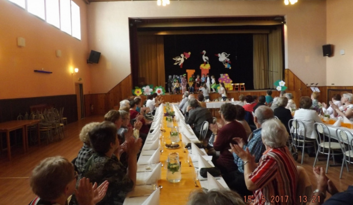 29. fotografia fotogalérie Jednota dôchodcov / oslava Dňa matiek